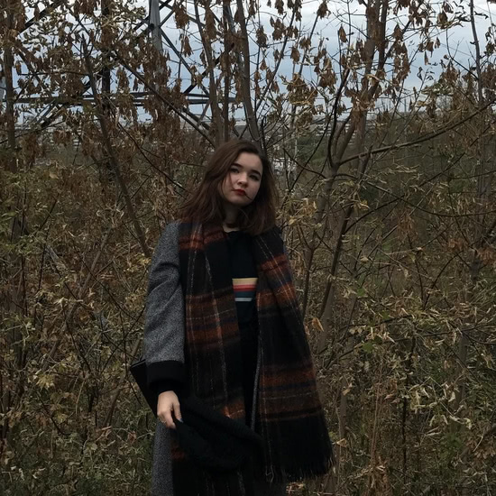 алёна швец.